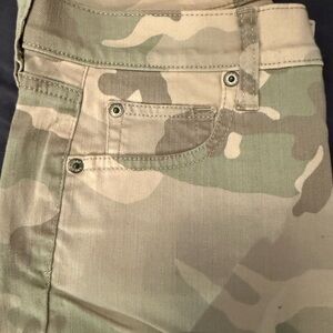 Gap True Skinny High Rise Camo Jeans